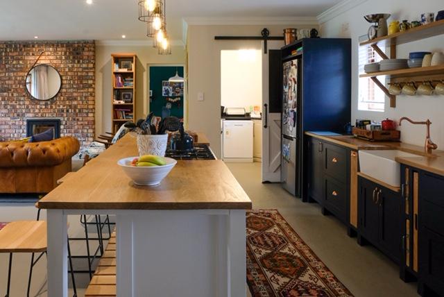 Bergvliet Kitchen & Lounge Renovation