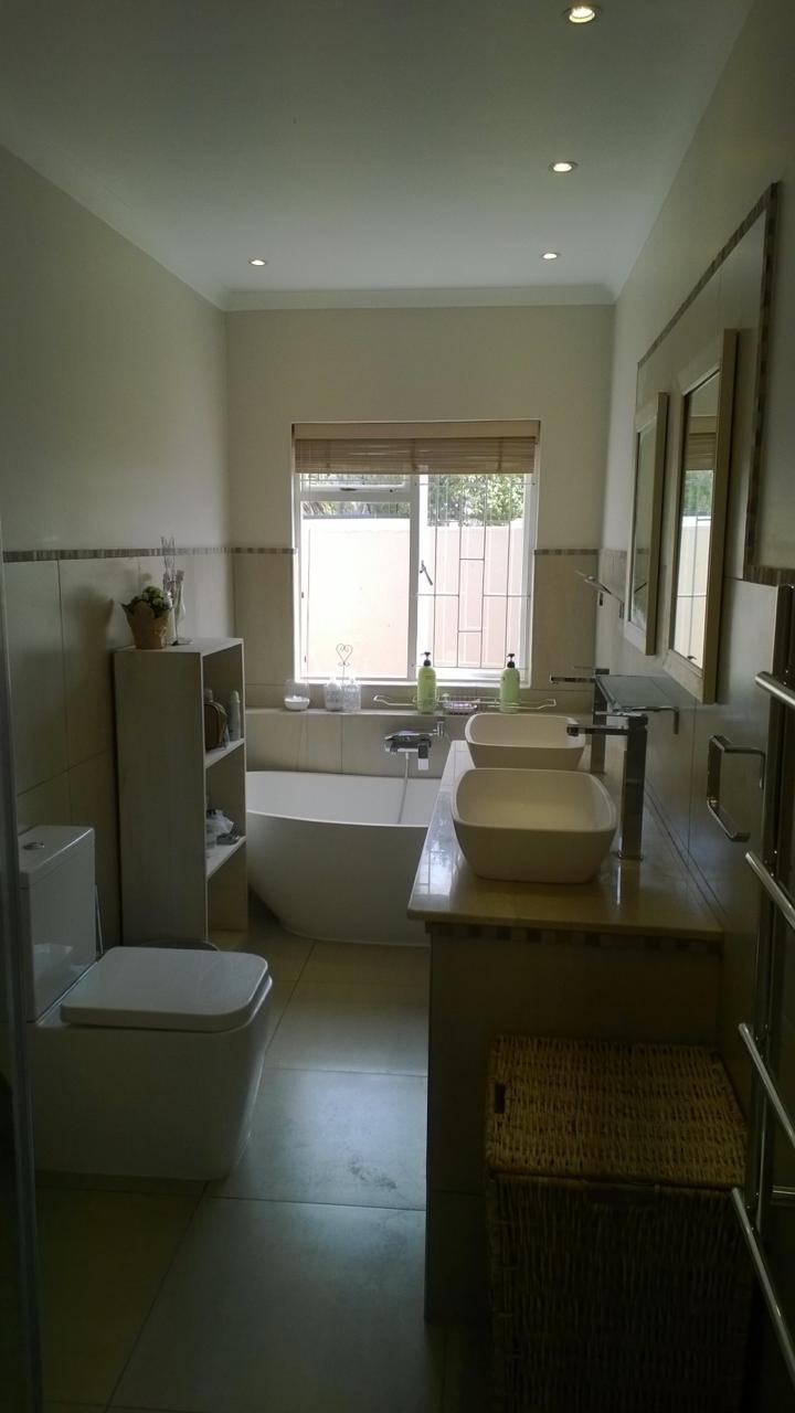 House Karstel - Image 4